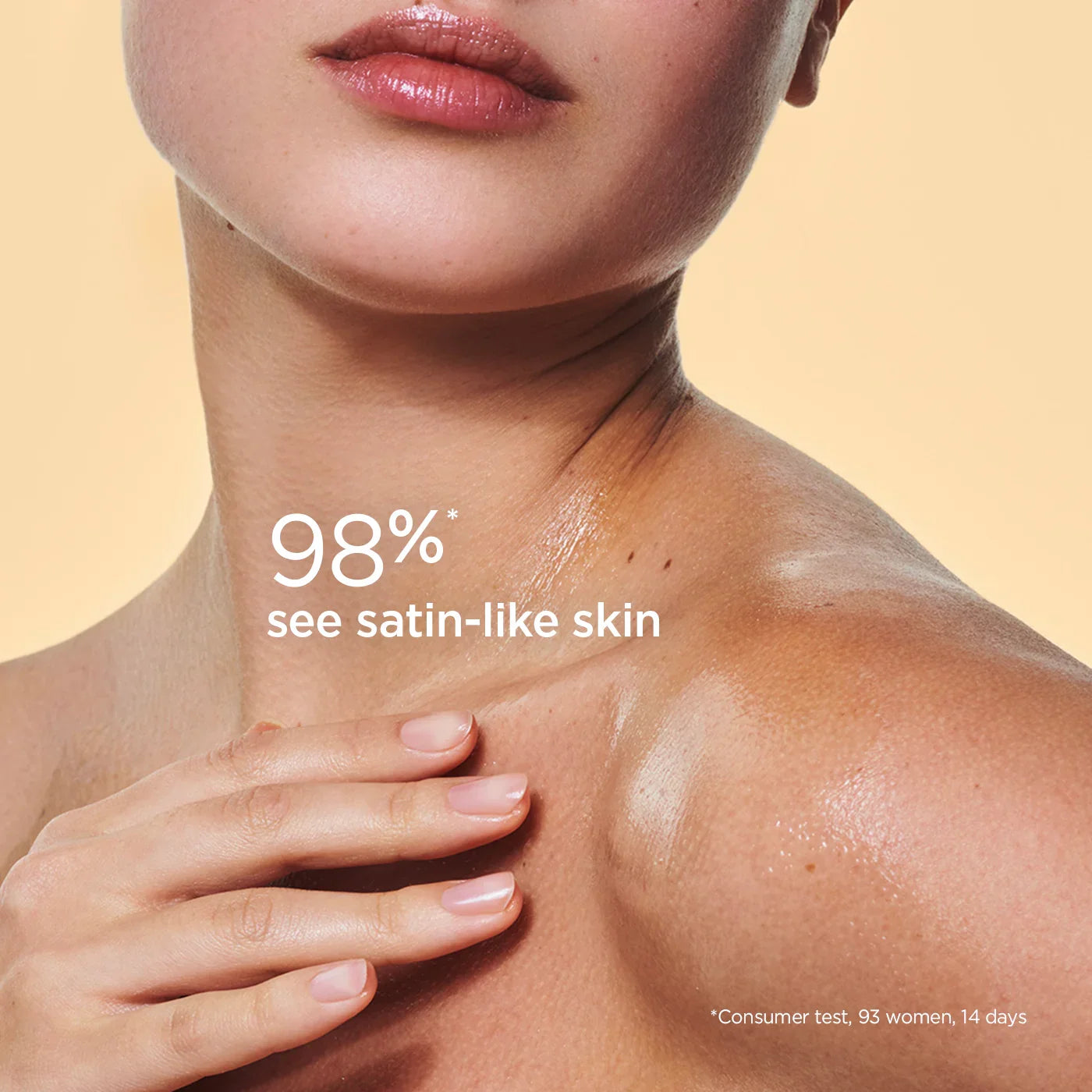 תקריב עור פנים וצוואר עם מראה מבריק וסאטן, קידום מוצר טיפוח CHOZEN