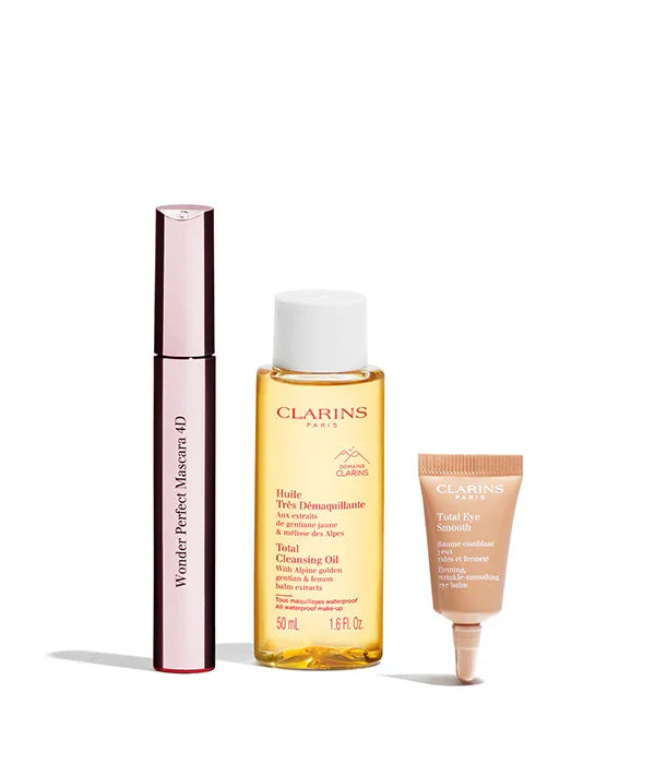 סט מוצרי קוסמטיקה של קלרינס, כולל מסקרה, שמן ניקוי לפנים וקרם עיניים, מבית CHOZEN