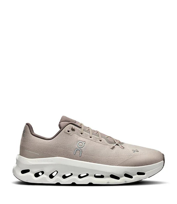 נעל ספורט אפורה עם סוליה מחוררת מבית ON, פופולרי ב-CHOZEN ישראל