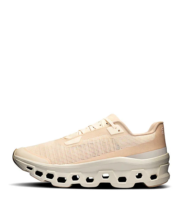 נעל ספורט אופנתית בצבע שמנת עם סוליה ייחודית, CHOZEN מותג מוביל בקבוצת אלפא