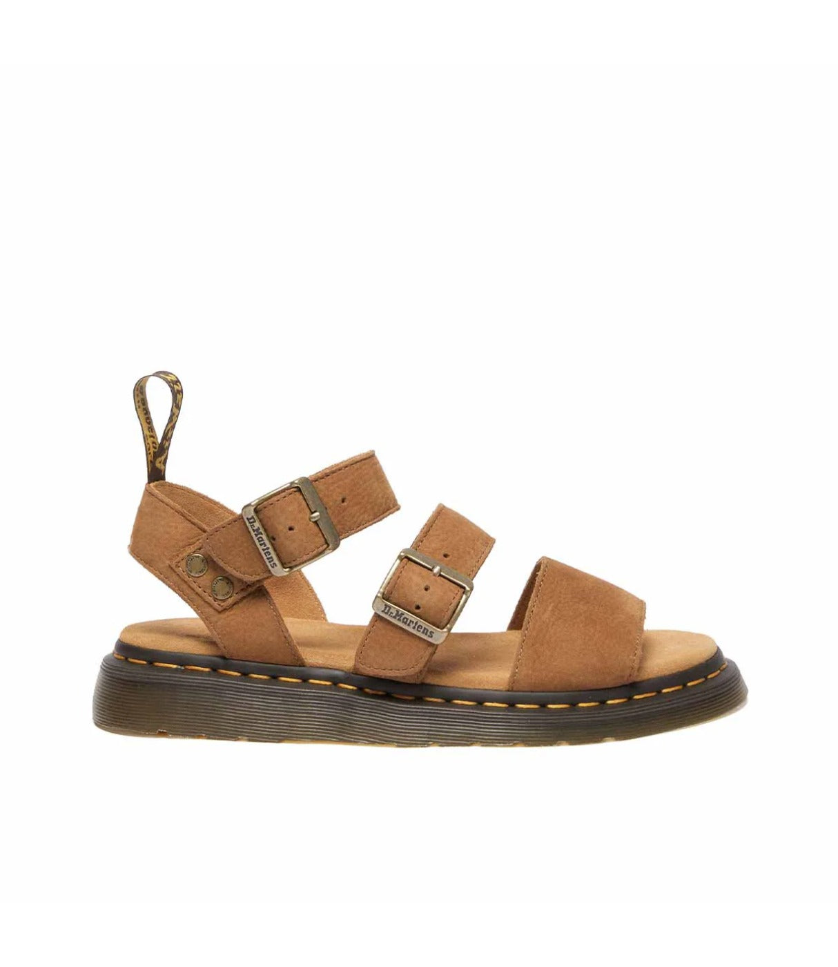 סנדל DR. MARTENS Gryphon בגוון חום קאמל, מבט מהצד עם רצועות זמש ואבזמים כסופים, מבית CHOZEN