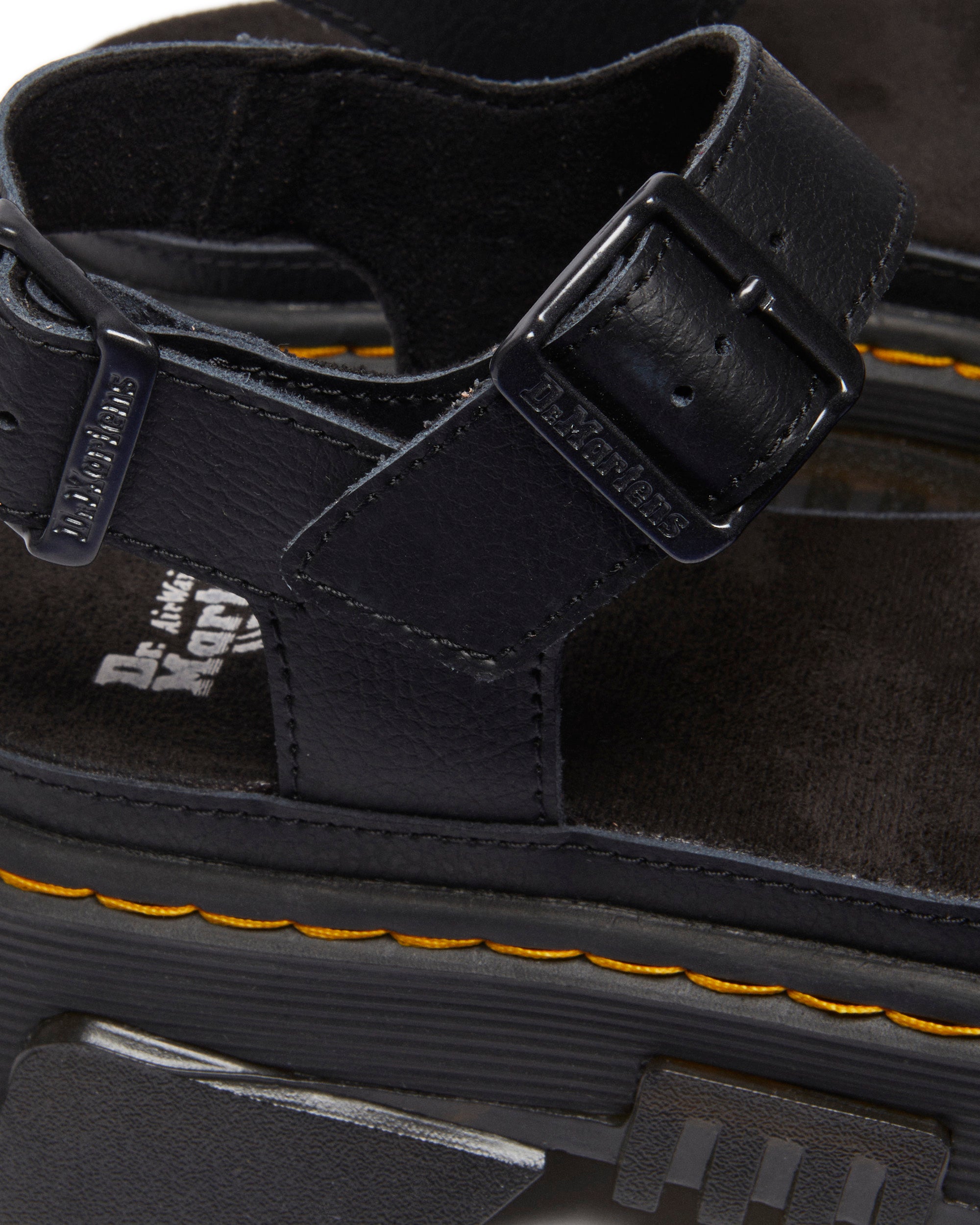 ד"ר מרטנס סנדלים MATTISON לנשים