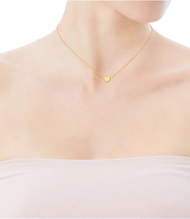 שרשרת זהב עדינה תליון לב על צוואר דגם של CHOZEN תכשיטים מעוצבים