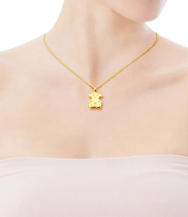 שרשרת זהב בעיצוב דובון על צוואר אישה, תכשיט אופנה יוקרתי מבית CHOZEN