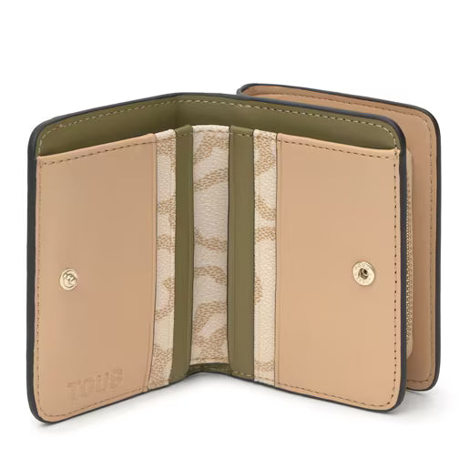 ארנק נשים פתוח בצבע בז' עם תאים לכרטיסים וציפוי פנימי מעוצב, מבית CHOZEN