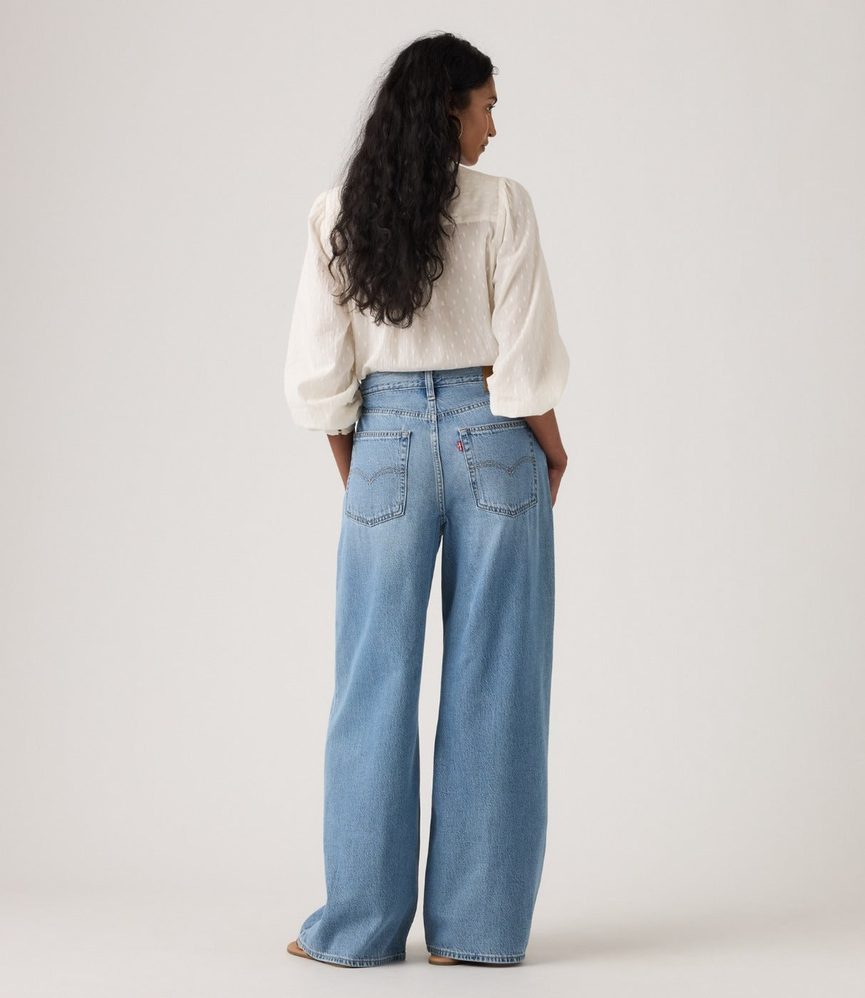 ליוויס ג׳ינס Xl Straight לנשים - med indigo worn in