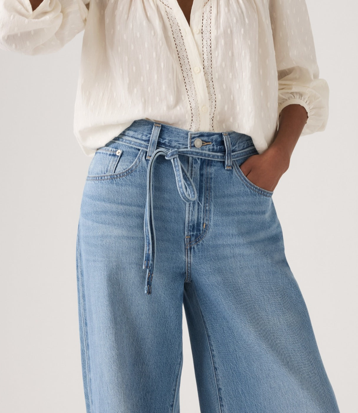 ליוויס ג׳ינס Xl Straight לנשים - med indigo worn in