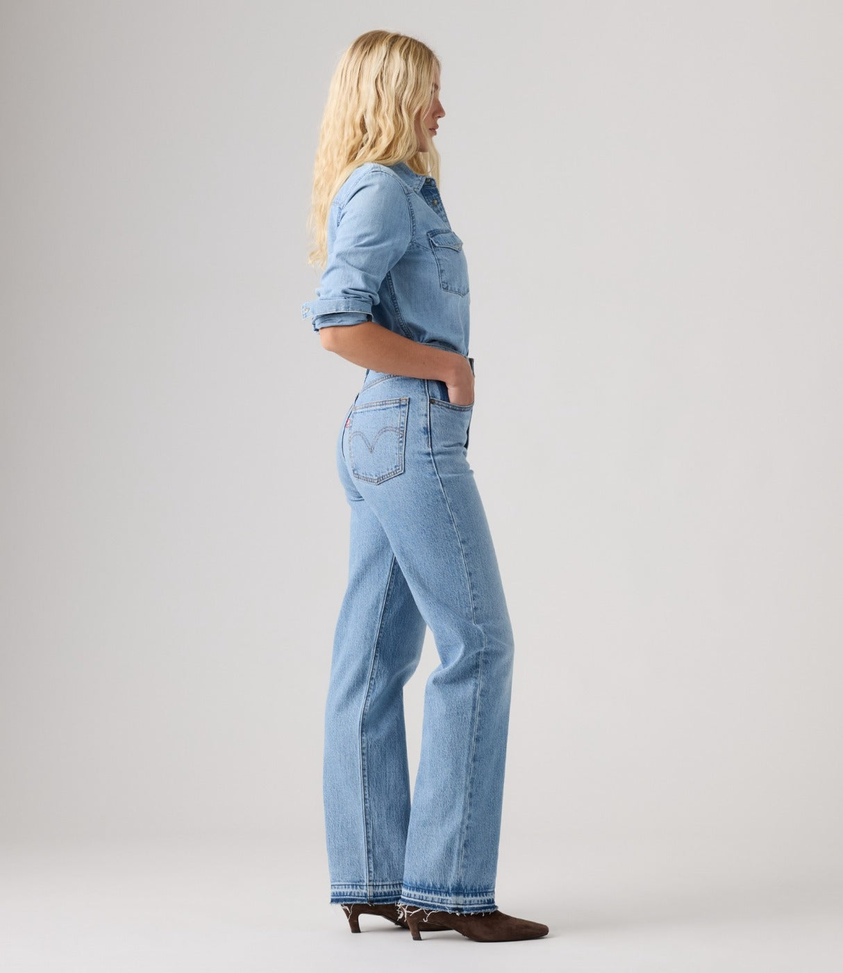 ליוויס ג׳ינס Ribcage Full Length Recrafted לנשים - med indigo worn in