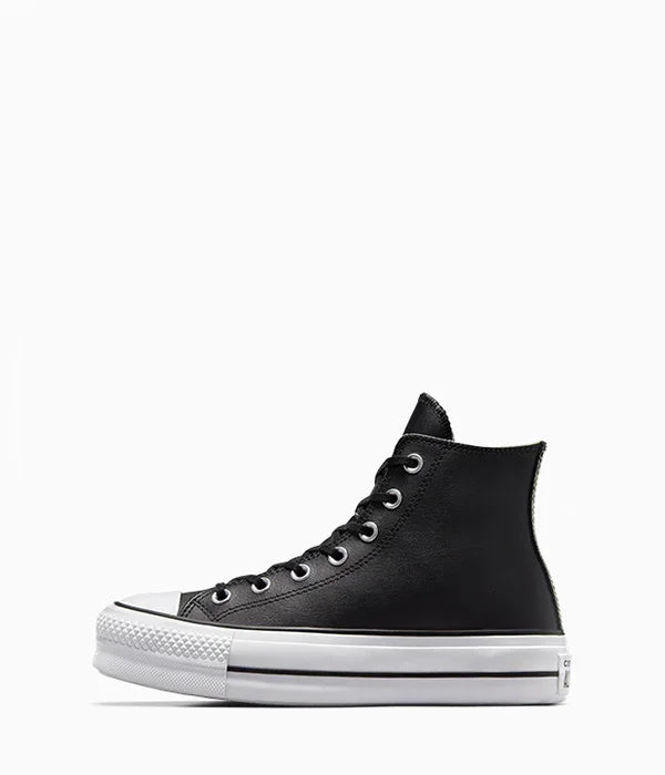 נעל סניקרס עור שחורה גבוה לגברים, רקע לבן, מיתוג CHOZEN, קבוצת אלפא