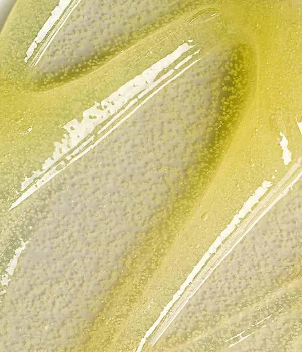 מרקם ג'ל צהוב שקוף עם בועות, צילום תקריב מוצר טיפוח CHOZEN