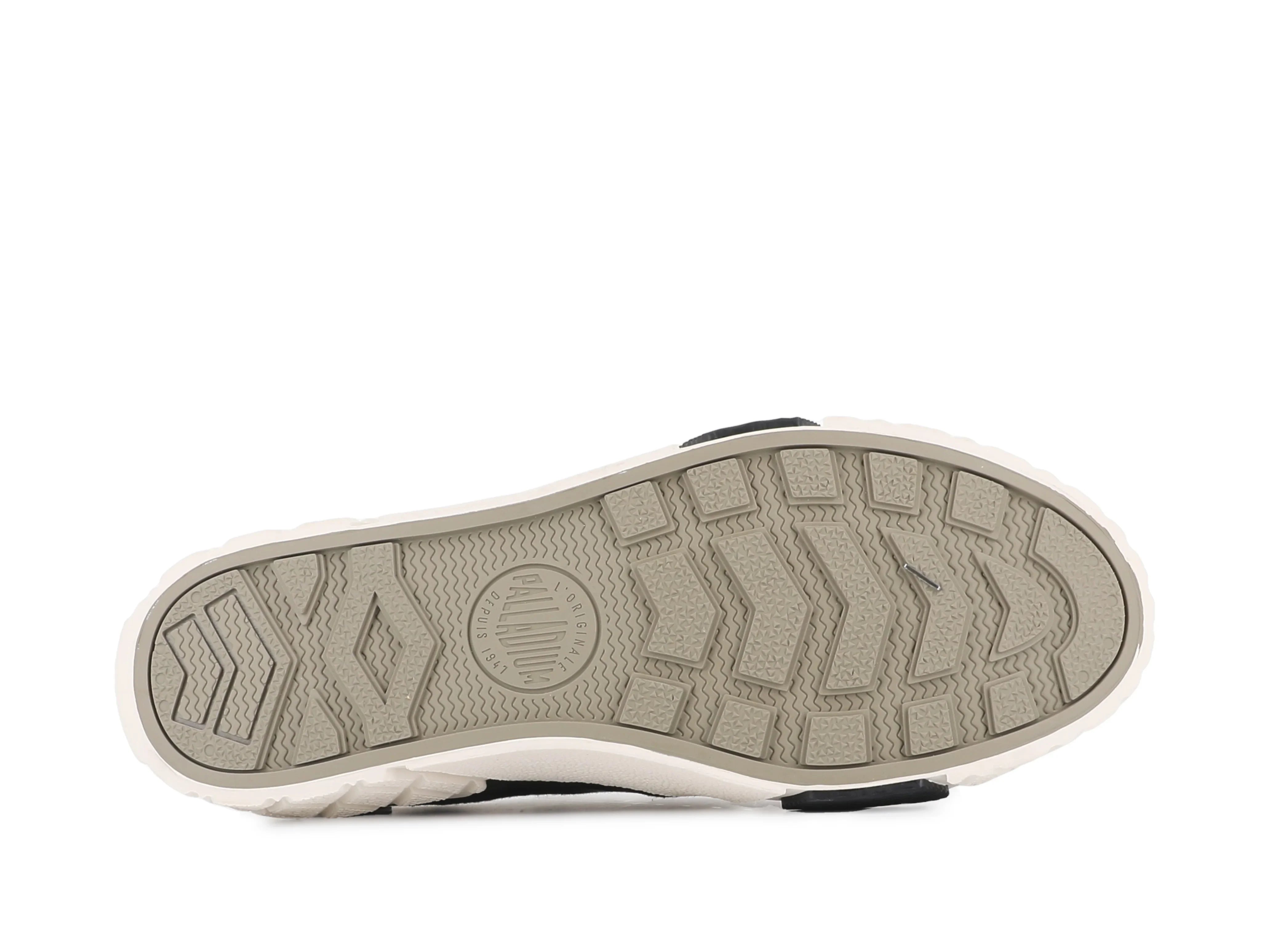 סוליית נעל פלדיום דגם Palladium מבית CHOZEN, תקריב דוגמת גומי ייחודית