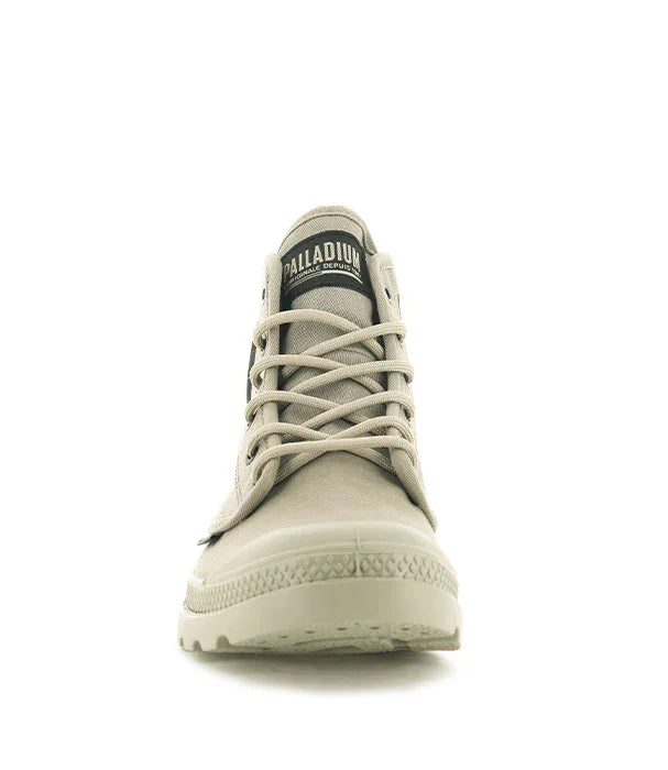 נעל Palladium בז׳ לגברים מקבוצת אלפא, צילום חזיתי על רקע לבן, CHOZEN מותגים מובילים