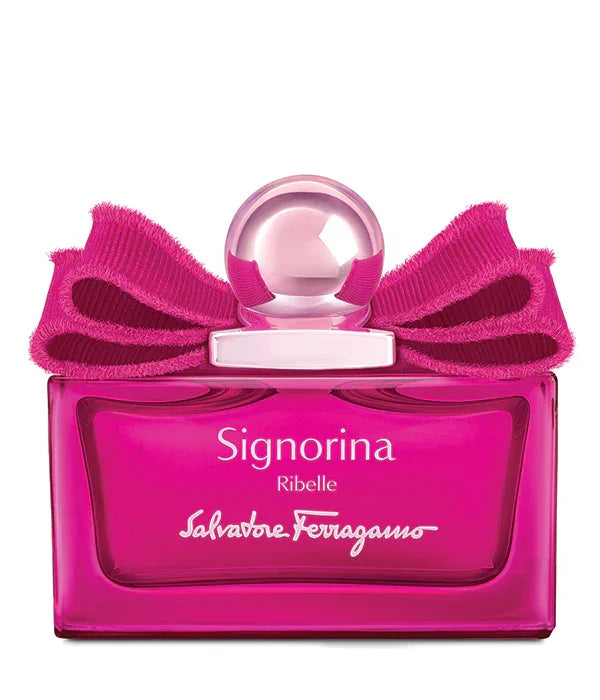 בקבוק בושם ורוד Signorina Ribelle של Salvatore Ferragamo, עיצוב יוקרתי, מבית CHOZEN