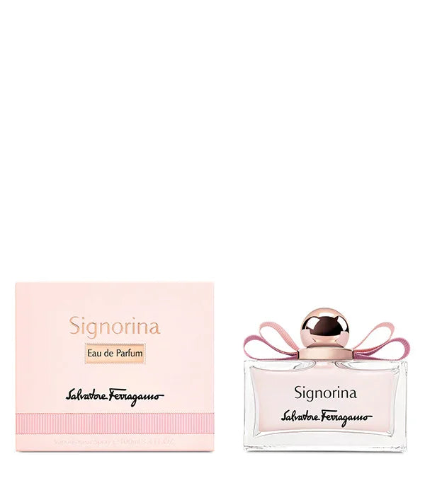 בושם Signorina של סלבטורה פראגמו, עם קופסה ורודה, מבית המותגים של אלפא CHOZEN