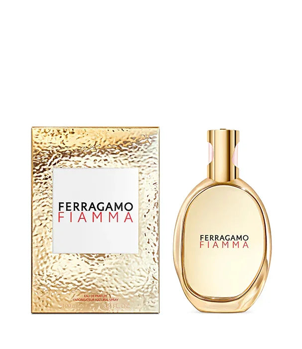בושם Ferragamo Fiamma לאישה, בקבוק מוזהב לצד קופסה יוקרתית, מותג על בחנות CHOZEN