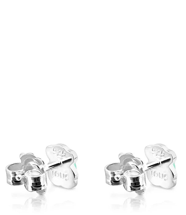 עגילי כסף מודרניים בצורת דובי מבית המותג CHOZEN, מצולמים על רקע לבן