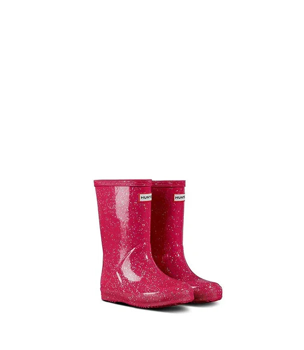 מגפי גשם ורודים מנצנצים לילדים של HUNTER על רקע לבן, מבית מותגי CHOZEN