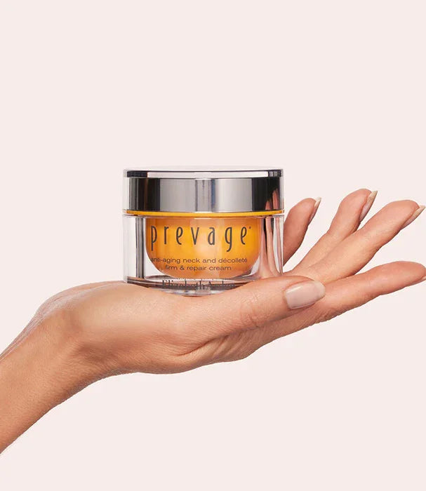 קרם Prevage נגד הזדקנות על כף יד, מוצר יופי פרמיום של CHOZEN