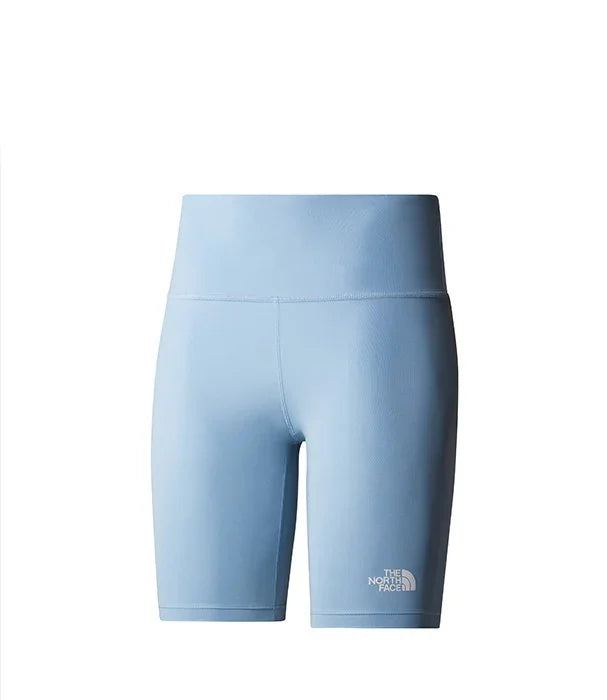 מכנסי ספורט קצרים בצבע תכלת לנשים של The North Face, מוצג על רקע לבן באתר CHOZEN