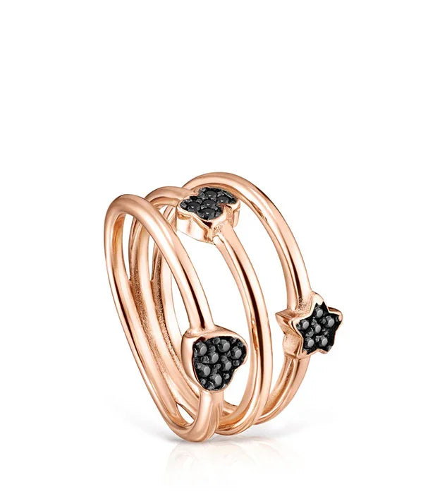 טבעת משולשת זהב ורוד עם עיטורי לב, כוכב ועיגול משובצים אבנים שחורות, CHOZEN תכשיטים