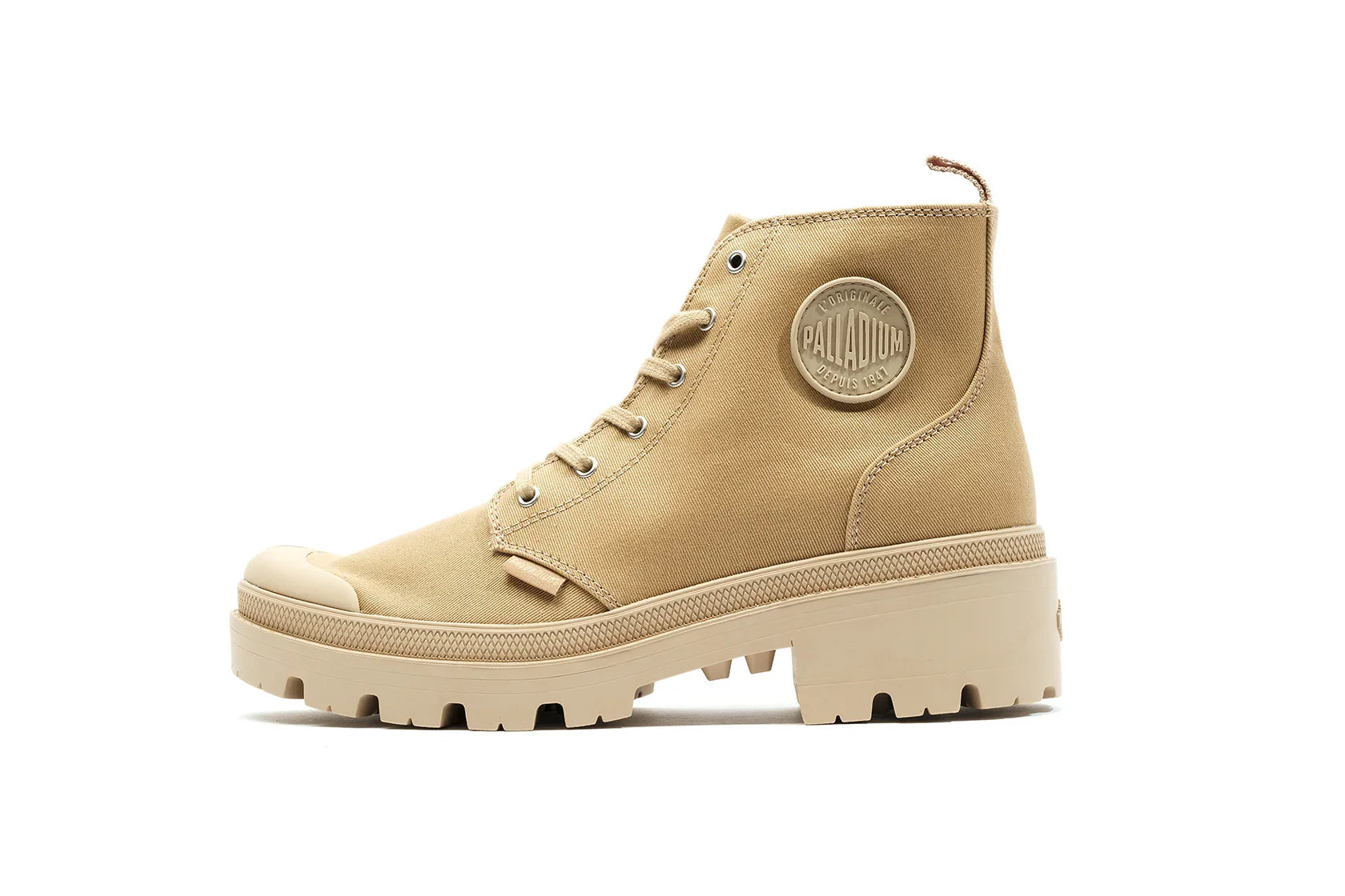 מגף גבוה בז׳ של PALLADIUM, סוליה עבה, מוצג ב-CHOZEN מותגים מובילים