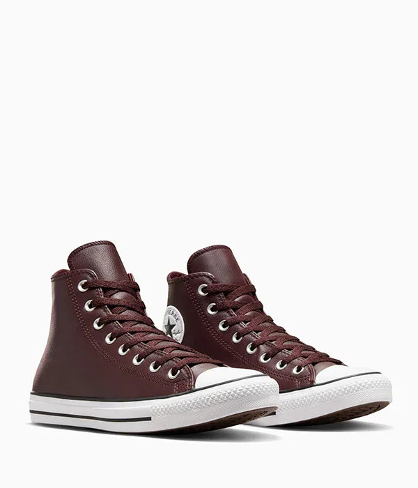 נעלי סניקרס גבוהות עור בורדו עם סוליה לבנה, מותג מוביל, בחנות CHOZEN