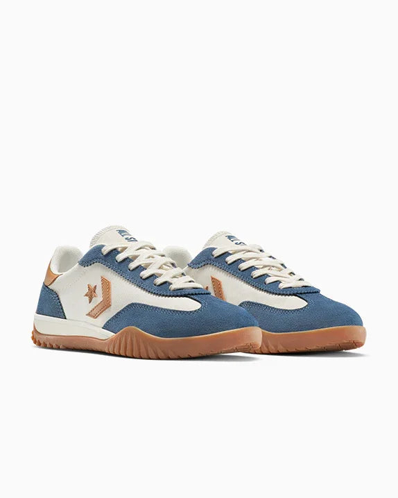 נעלי סניקרס אופנתיות כחול ולבן לגבר, דגם Converse, בלעדי ב-CHOZEN אלפא