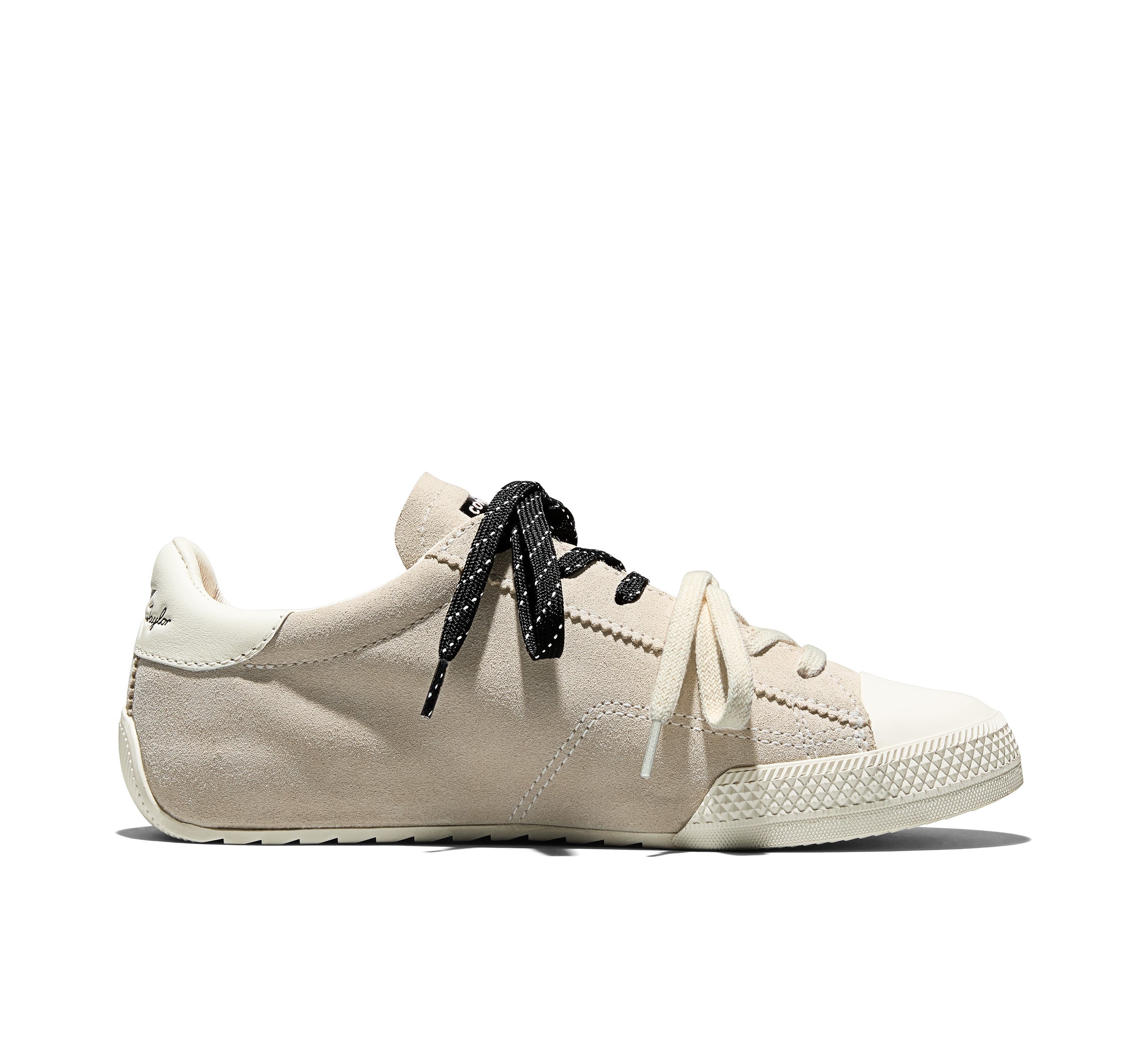 קונברס סניקרס CHUCK TAYLOR LO לנשים