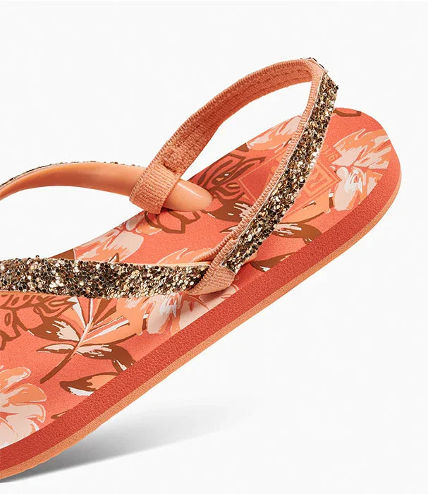 כפכף נשים מנצנץ מעוצב בפרחים צבעוניים, מותג CHOZEN, רקע לבן