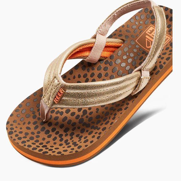 כפכף ריף לנשים עם רצועות זהב ודוגמת נקודות חומות, מותג בינלאומי ב-CHOZEN