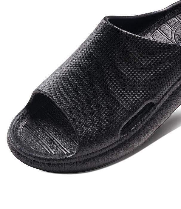 כפכף שחור מעוצב, פתוח מקדימה, דגם נוחות CHOZEN מבית קבוצת אלפא