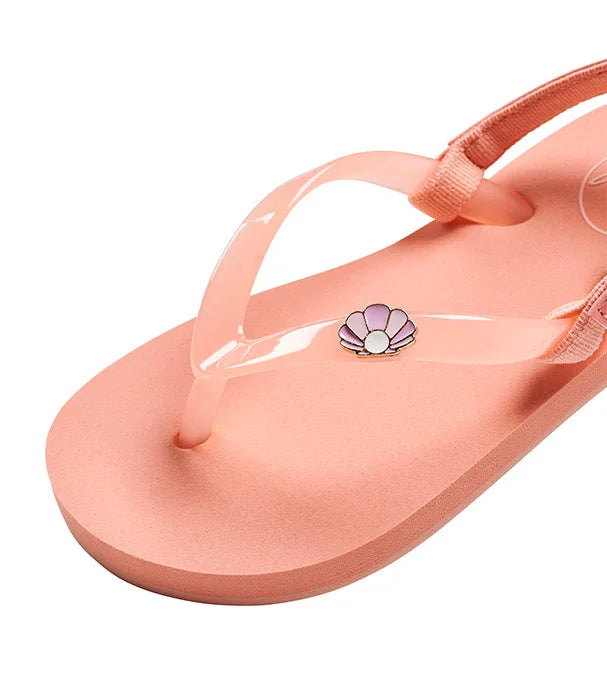 כפכף ורוד עם רצועות שקופות וקישוט צדף, מותג CHOZEN מבית קבוצת אלפא