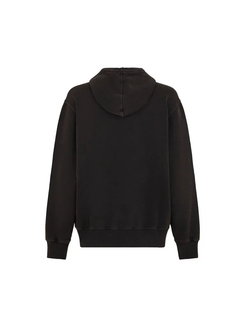 קפוצ׳ון שחור בגזרת יוניסקס על רקע לבן, מותג CHOZEN בגדים מקוריים