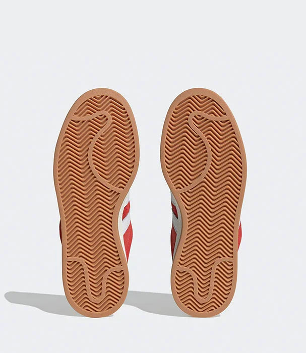 סוליות נעלי ספורט אדומות עם דוגמת זיגזג, מותגי נעליים CHOZEN מבית קבוצת אלפא