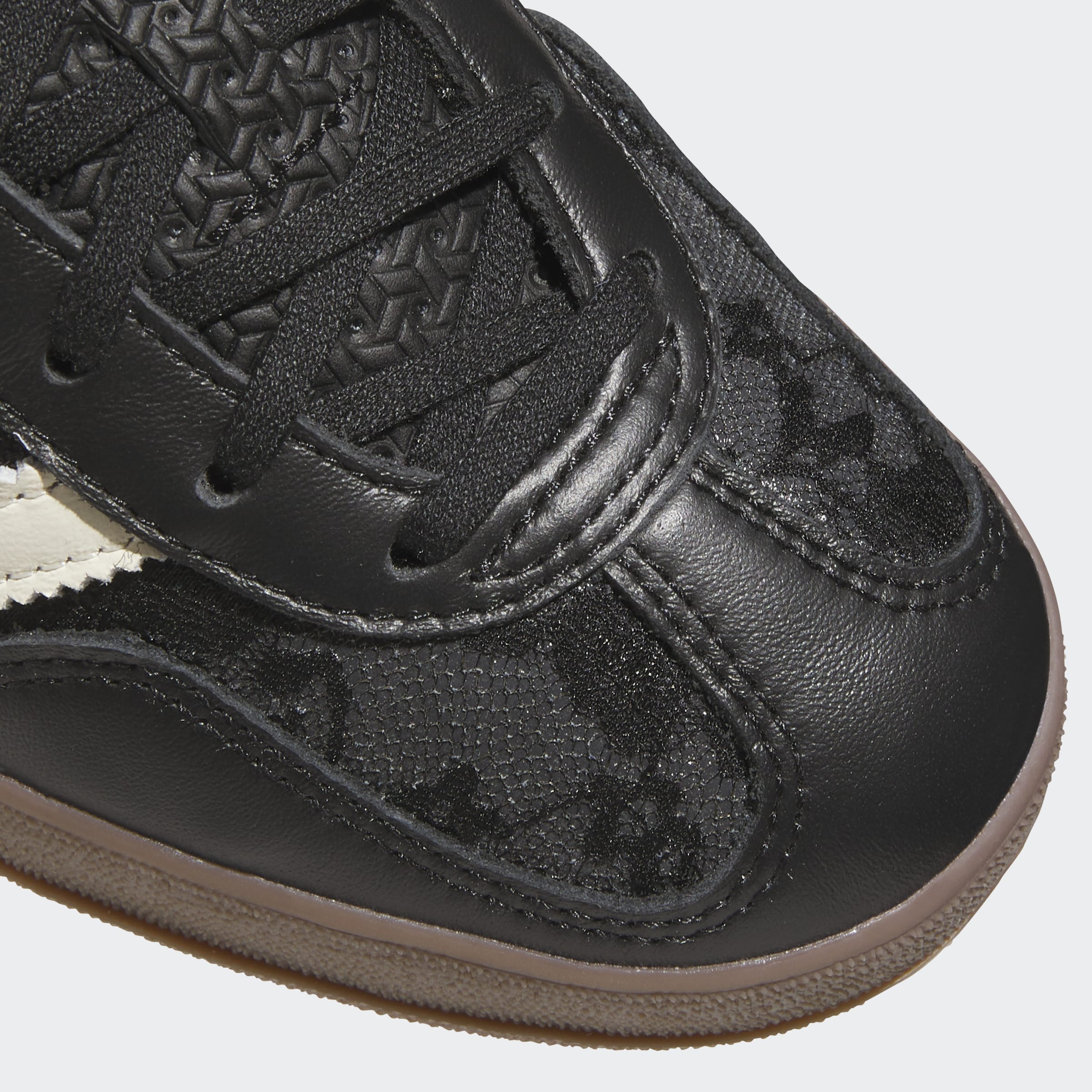 אדידס סניקרס GAZELLE INDOOR לנשים