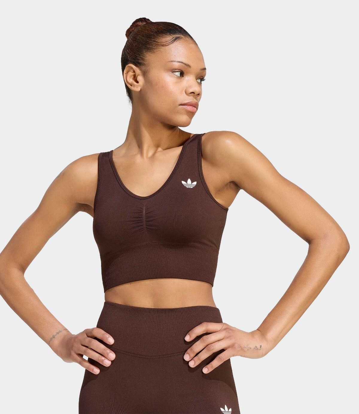 אדידס חזיית ספורט ESSENTIALS SEAMLESS לנשים