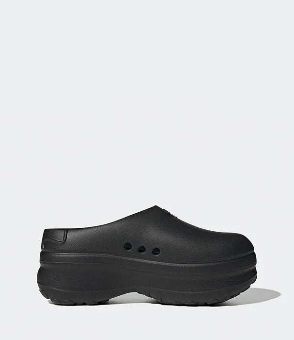 סבין שחור עם סוליה עבה, עיצוב מודרני, נעל אופנתית באתר CHOZEN