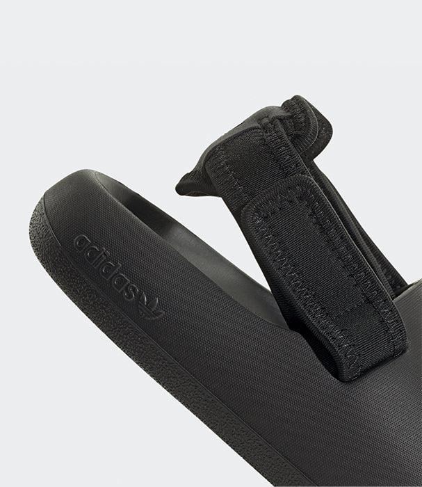 סנדל אדידס שחור עם רצועה ולוגו, מוצר אוריגינל ב-CHOZEN, קבוצת אלפא