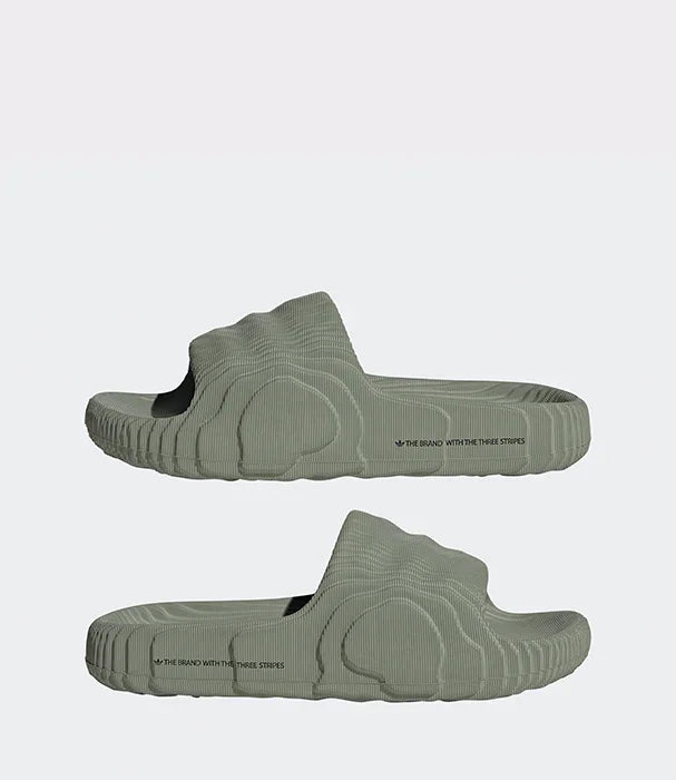 כפכפי סלייד אפורים מעוצבים, נעלי נוחות לגברים, מבית מותגים מובילים ב-CHOZEN