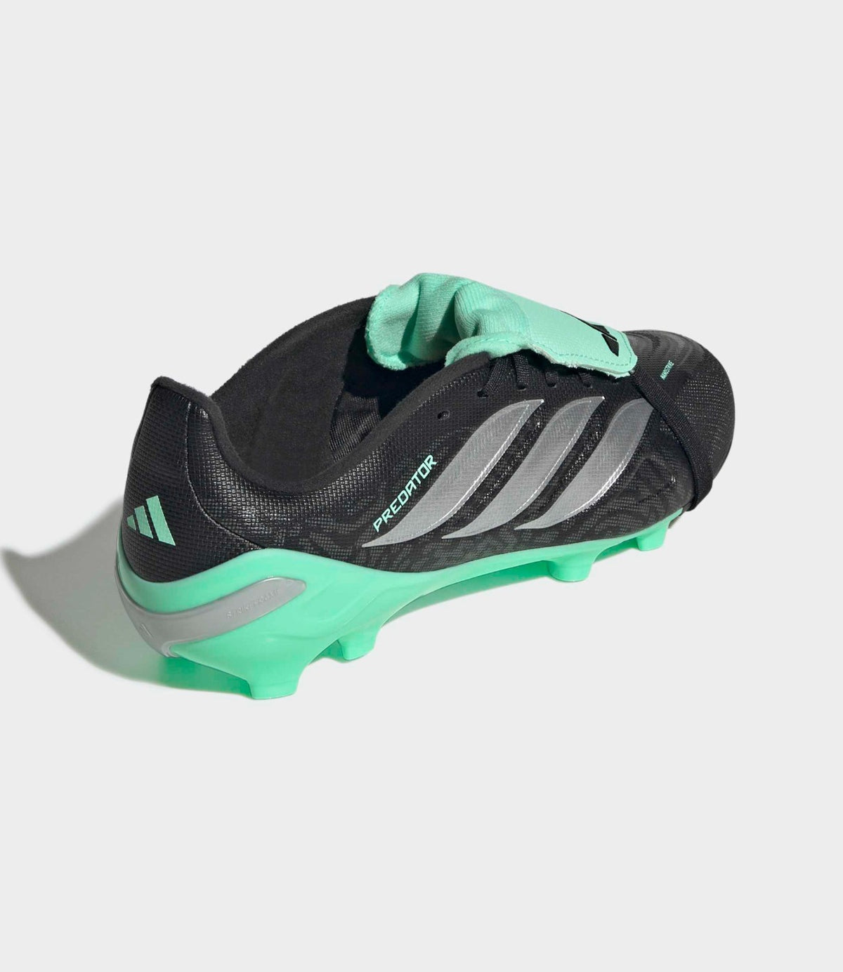 ADIDAS סניקרס בצבע שחור - CHOZEN