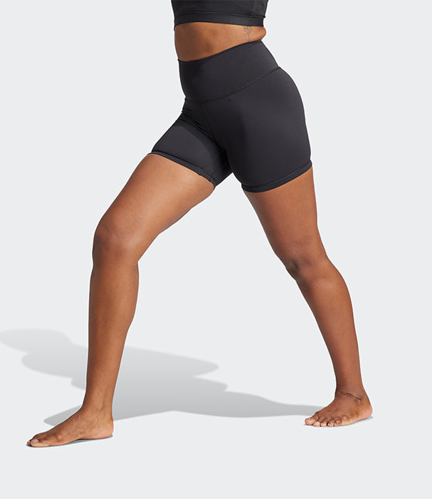 אדידס טייץ קצר לנשים