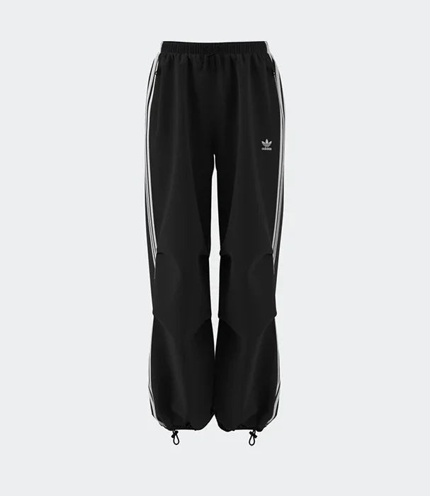 מכנסי ספורט אדידס שחורים עם פסים לבנים, לוגו אדידס, מבית CHOZEN קבוצת אלפא