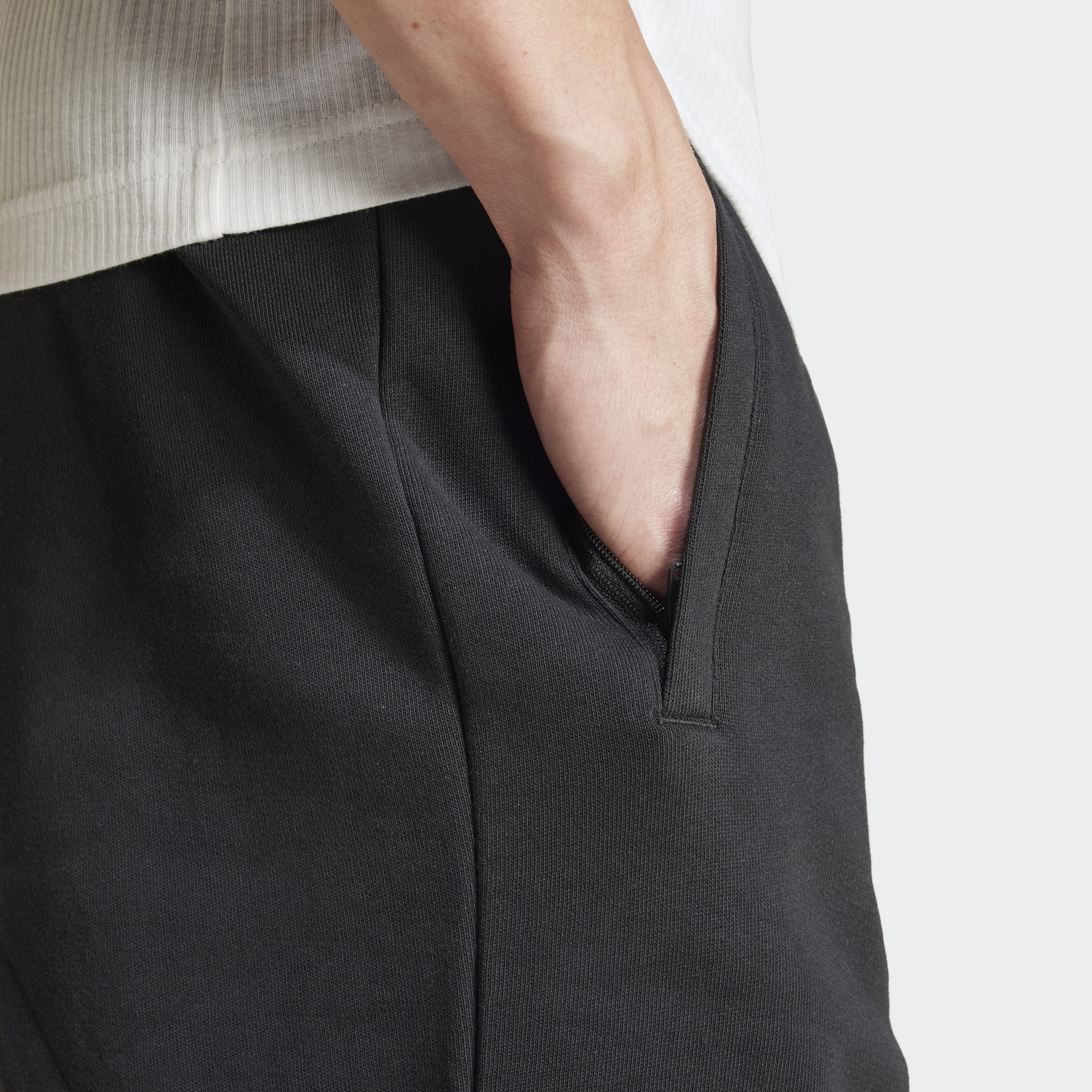 אדידס מכנסיים קצרים ESSENTIALS TREFOIL לגברים