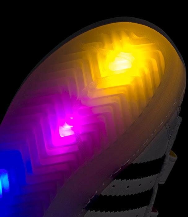 אדידס סניקרס SUPERSTAR LED LIGHTS בשילוב אורות בסוליה לתינוקות