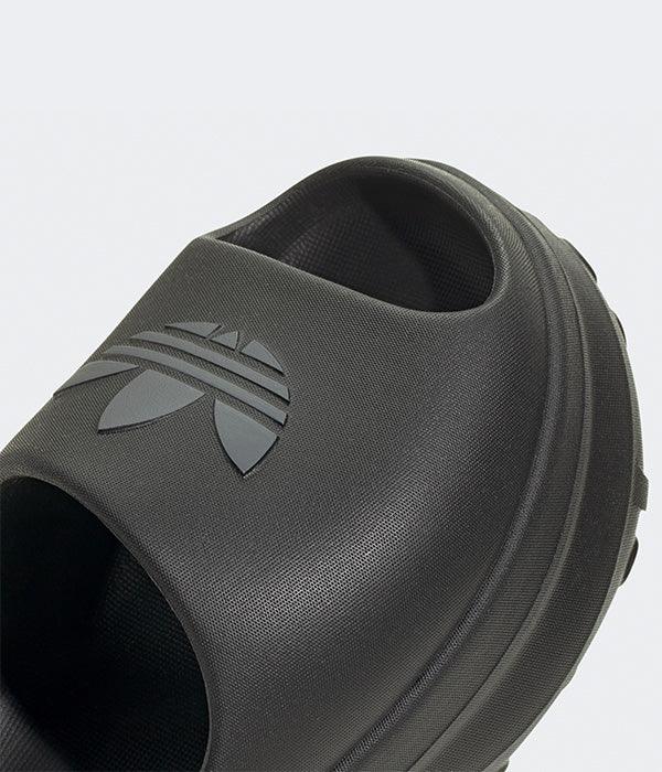 כפכף סלייד אפור עם לוגו אדידס לייבוש מהיר, מותגי נעלי יוקרה CHOZEN