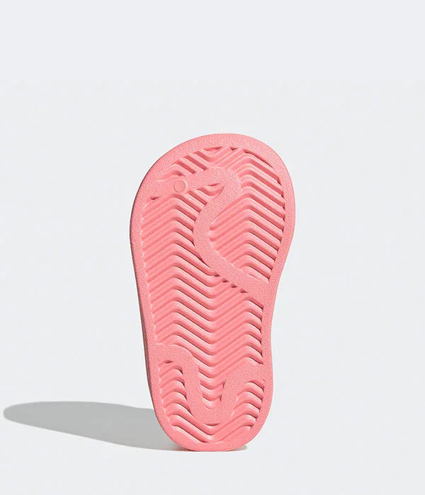 סוליה ורודה של כפכף עם דוגמת נחש, צילום מוצר לחנות CHOZEN אלפא