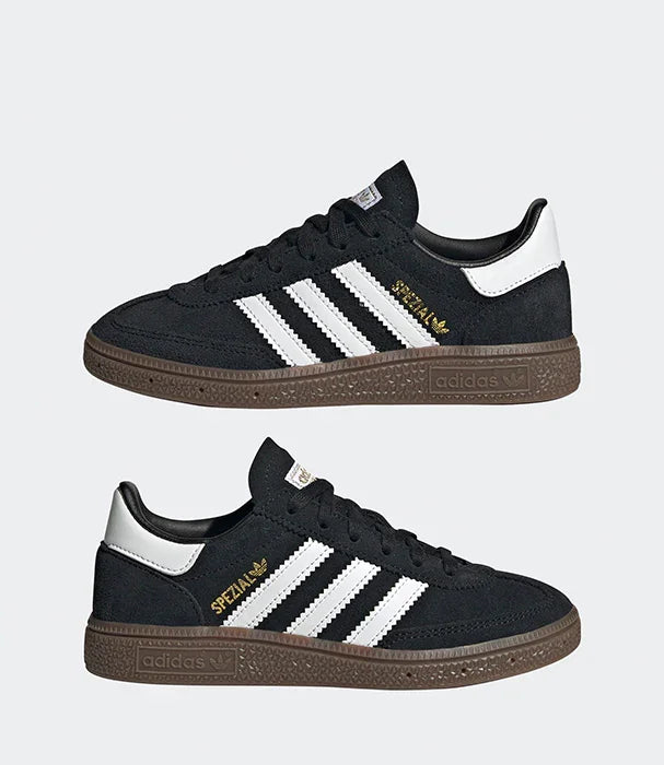 סניקרס adidas spezial שחור ולבן עם סוליה חומה, דגם אופנתי בחנות נעליים CHOZEN