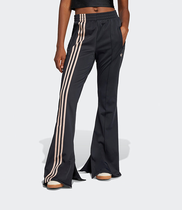 אדידס מכנסיים מתרחבים לנשים