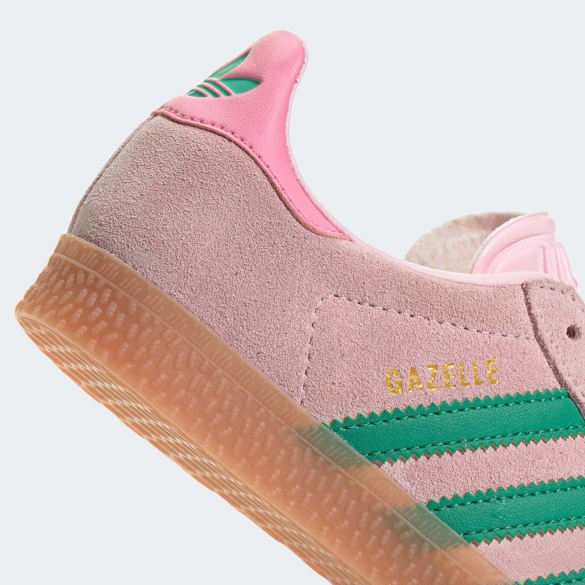 סניקרס adidas Gazelle ורודות עם פסים ירוקים וסוליה חומה, מבית יבואן רשמי קבוצת אלפא