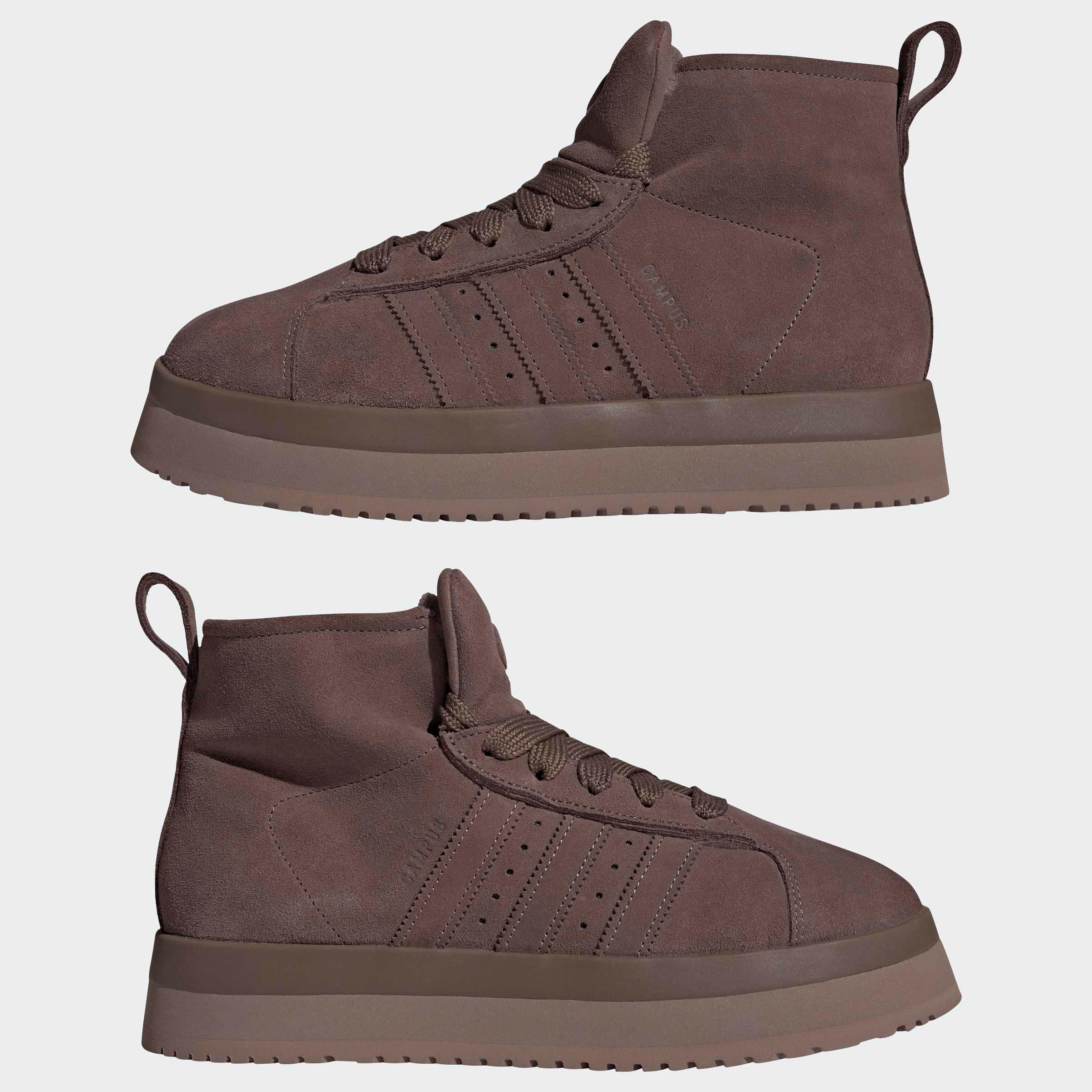 נעלי סניקרס גבוהות חומות עור זמש לגברים, צילום זוג נעליים זהות CHOZEN